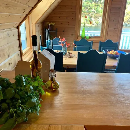 8 Person Holiday In Urangsv G